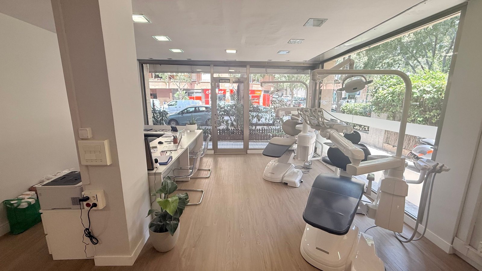 Sillón dental profesional Castellini distribución oficial Tayron Clinic
